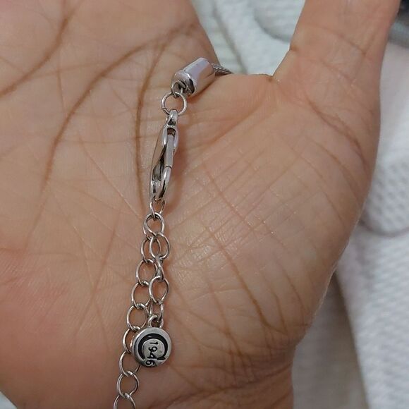 Vintage 1946 Triple Strands Layered Necklace Blue Cylinder Beads Silver Tone - Picture 5 of 7